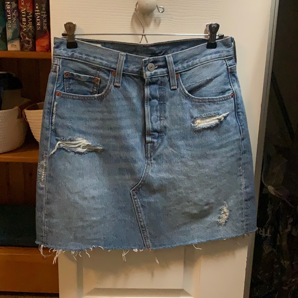 Levi’s denim skirt, light wash